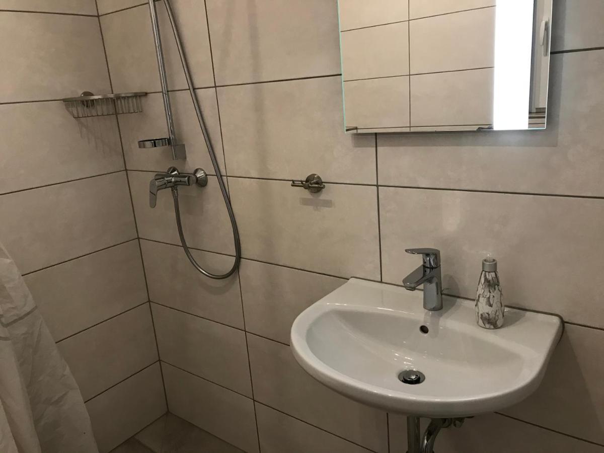 Monteurwohnung 2 Ingelheim am Rhein Exterior foto